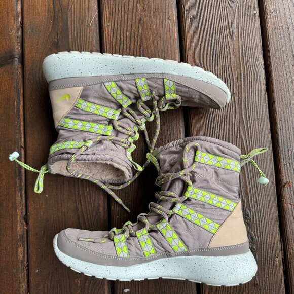 NIKE Roshe Run Hi Sneakerboot Gray/Lime Shoes in Women's 9 - 616724-001 - Picture 3 of 13